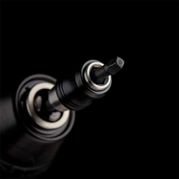 E605143-1.jpg
